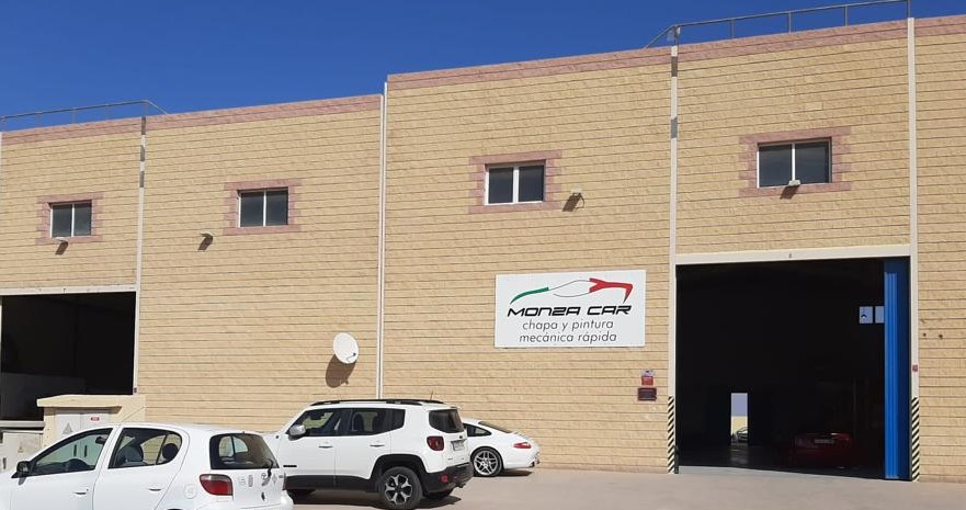 Monza Car workshop